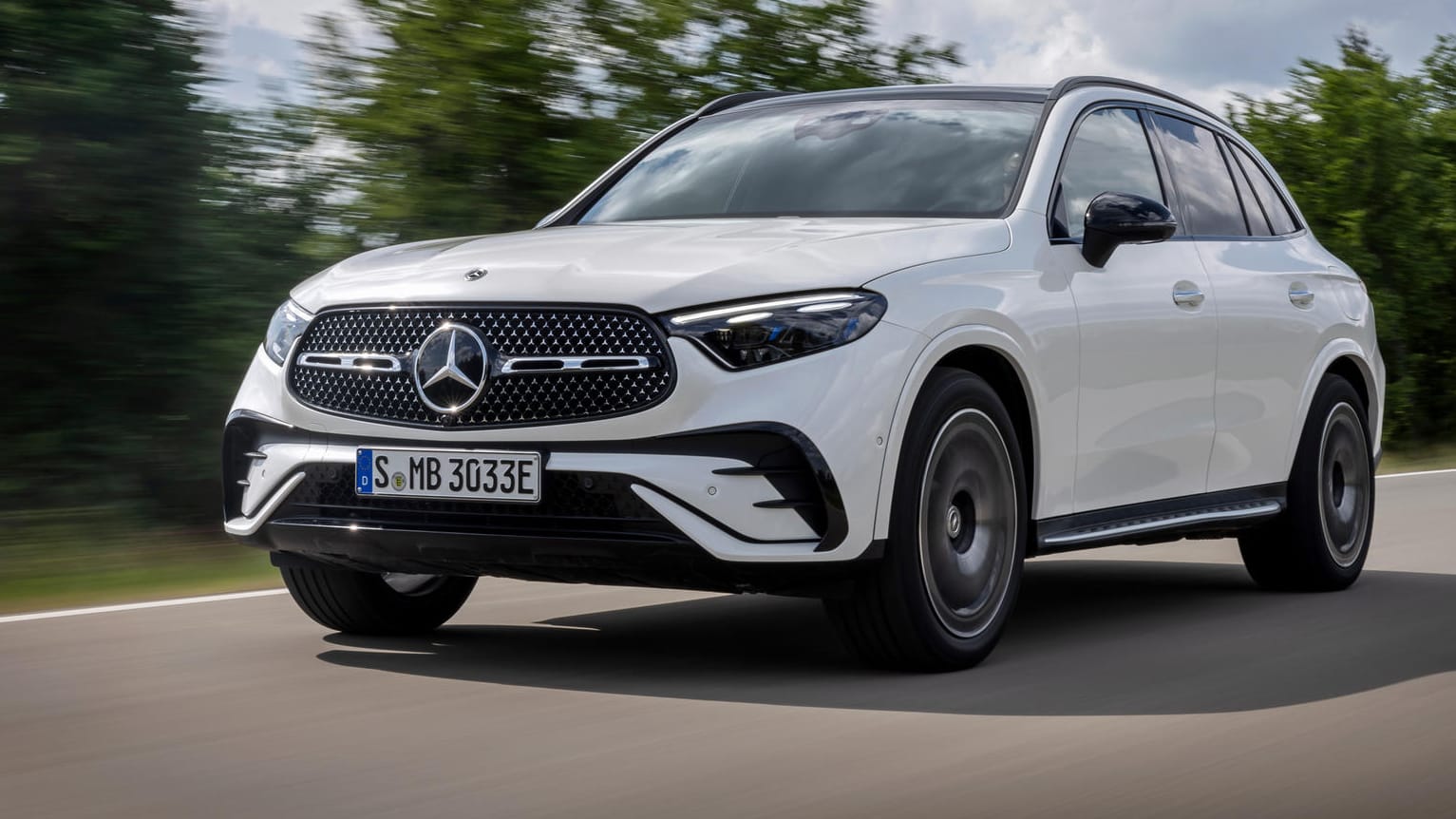 Neue Preise: Der GLC dürfte um einiges teurer werden als bisher. Zuletzt kostete das Basismodell bereits 48.141 Euro.