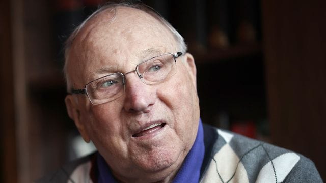 Nach einem Sturz in seinem Haus wieder auf dem Wege der Besserung: Uwe Seeler. Nach einem Sturz in seinem Haus wieder auf dem Wege der Besserung: Uwe Seeler.