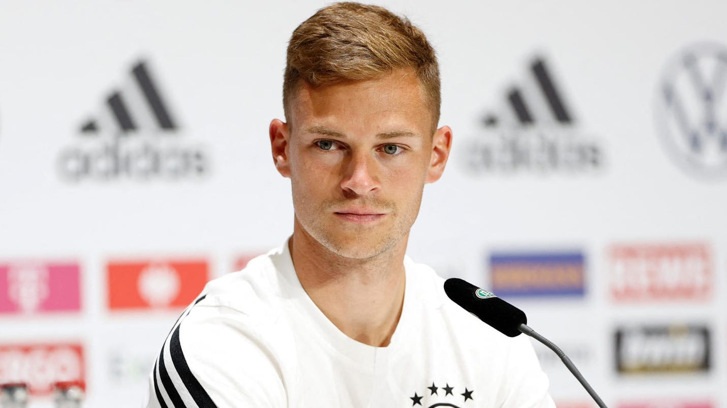 Joshua Kimmich auf der DFB-PK vor dem Länderspiel gegen Italien: Klare Worte zu Mitspieler Gnabry.