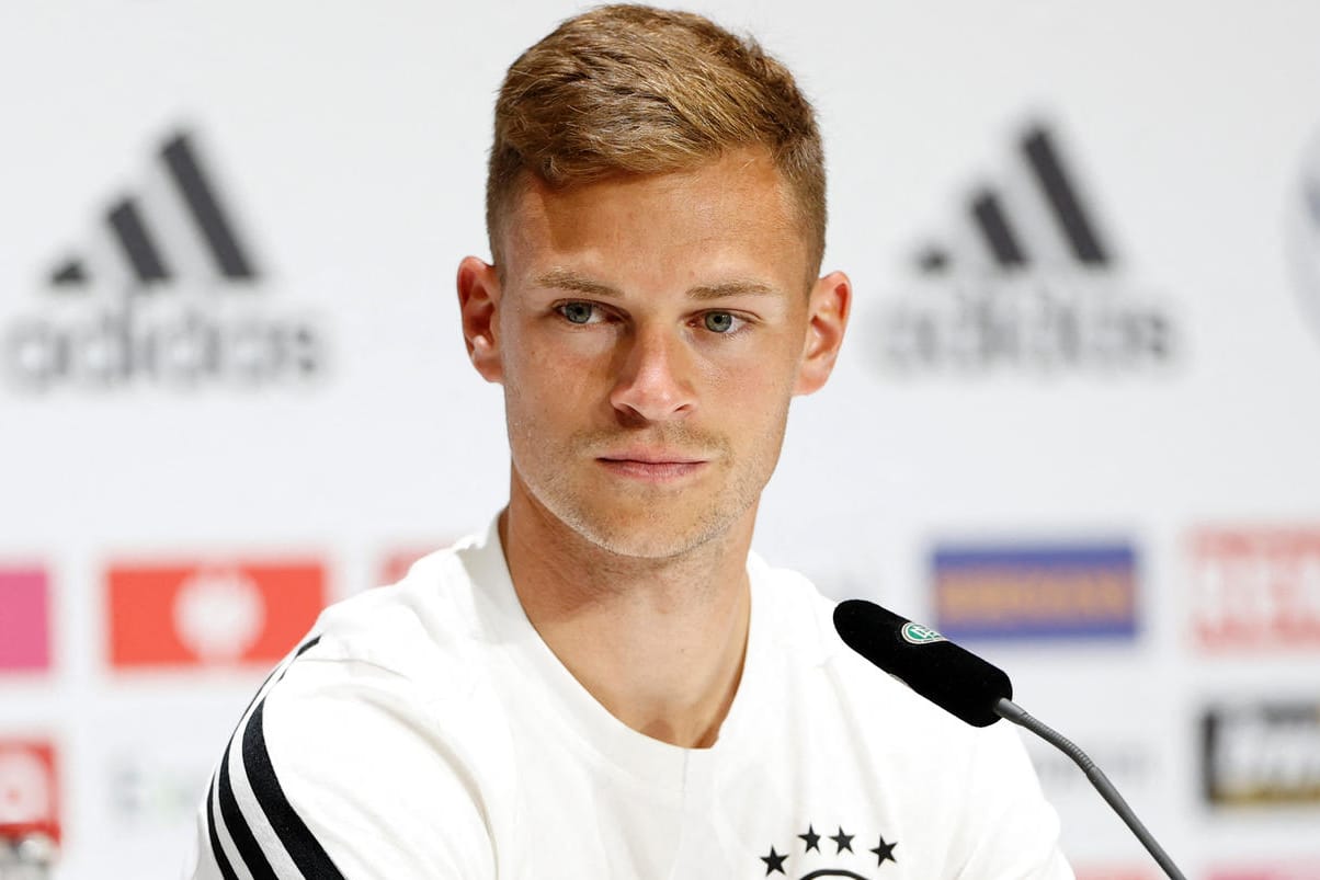 Joshua Kimmich auf der DFB-PK vor dem Länderspiel gegen Italien: Klare Worte zu Mitspieler Gnabry.