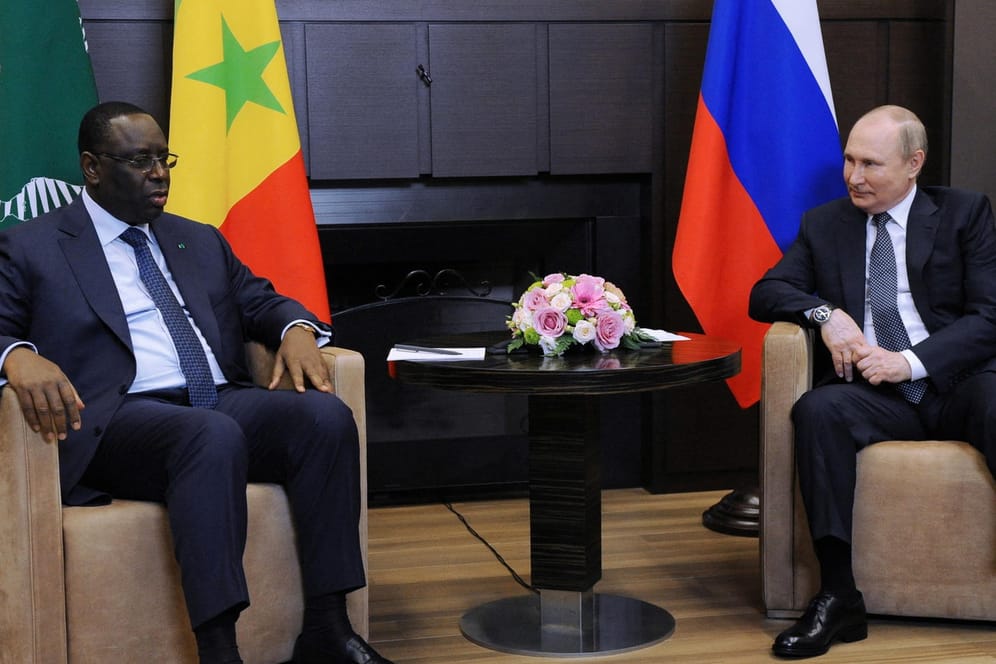 Senegals Präsident Macky Sall und Russlands Präsident Wladimir Putin: Der Ausfall ukrainischer Getreidelieferungen ist für afrikanische Staaten schmerzhaft.