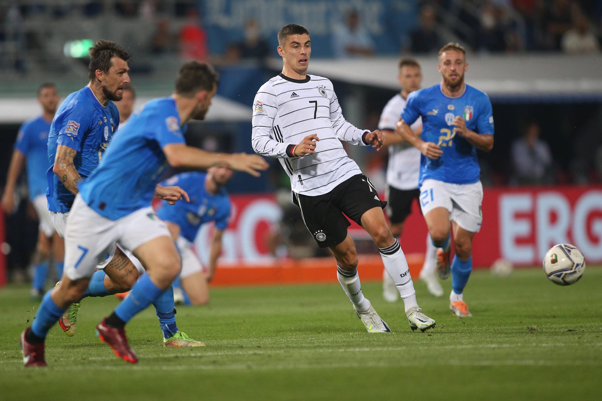 Kai Havertz (ab 70. für Müller): Guter Körpereinsatz im Strafraum der Italiener, mit dem er den Ball behauptete und so die Flanke zum schnellen Ausgleich erst ermöglichte. Kam zu spät für eine Benotung. Ohne Note