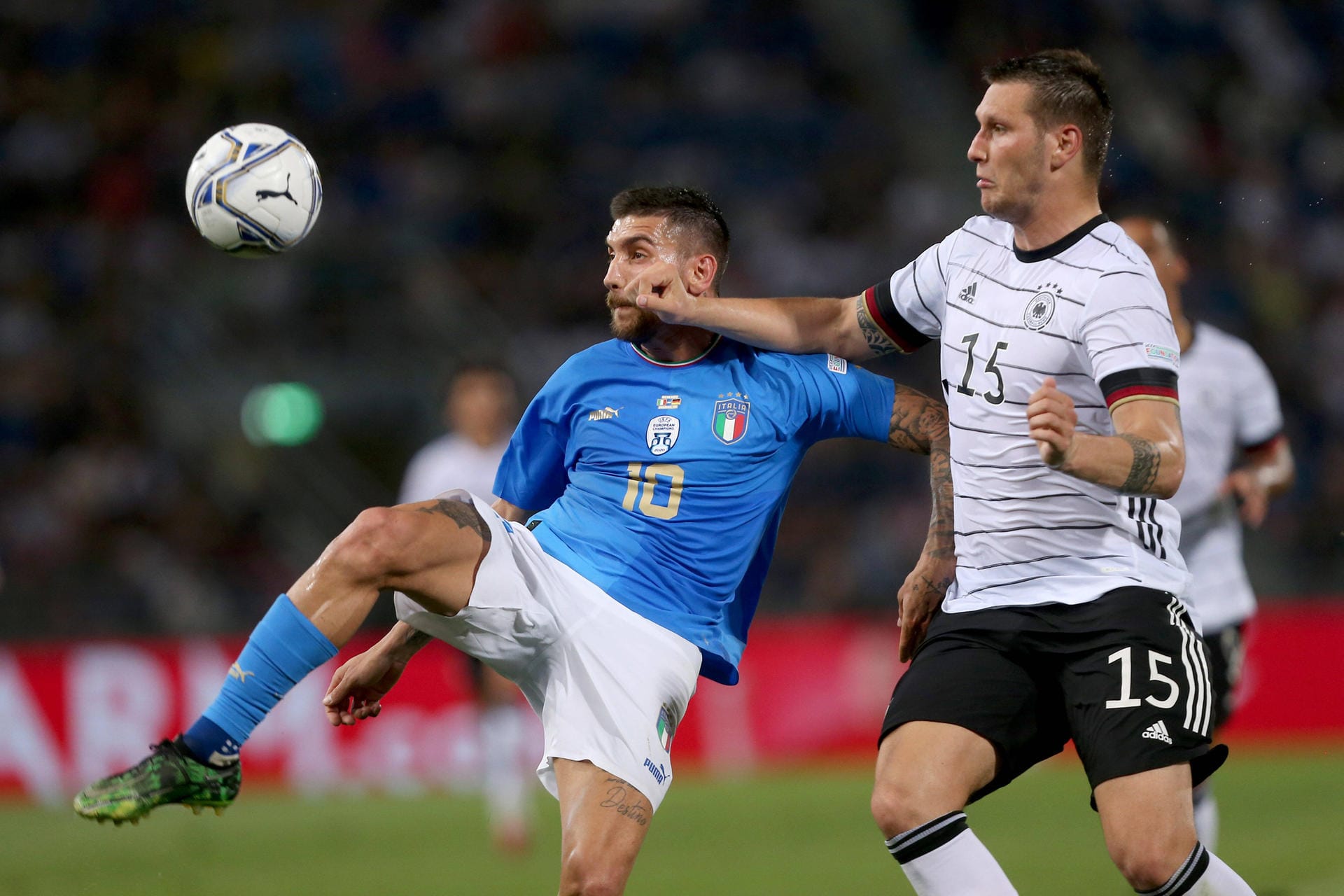 Zum Auftakt der Nations League ist die deutsche Nationalelf gegen eine italienische B-Elf nur zu einem Remis genommen. Am Ende hieß es in Bologna 1:1. Dabei fiel nur ein Akteur nachhaltig positiv auf. Viele andere enttäuschten dagegen. Die Einzelkritik.