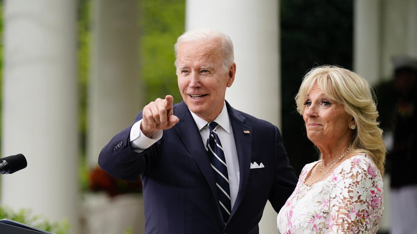 Joe Biden und seine Frau im Weißen Haus (Archivbild): Beide mussten jetzt in Delaware kurzzeitig evakuiert werden.