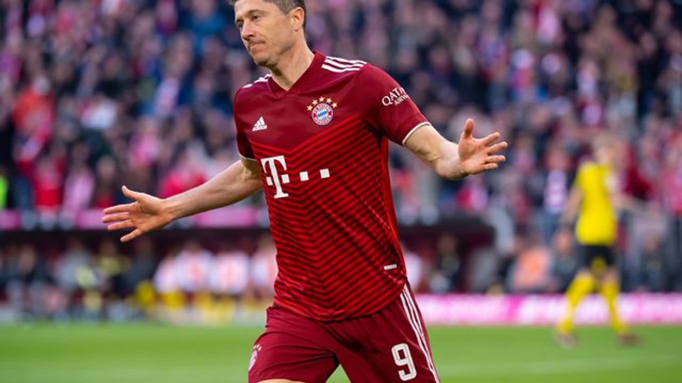 Robert Lewandowski steht noch beim FC Bayern unter Vertrag.