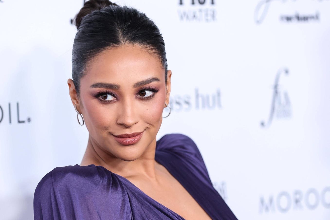 Shay Mitchell: Die Schauspielerin wurde zum zweiten Mal Mutter.