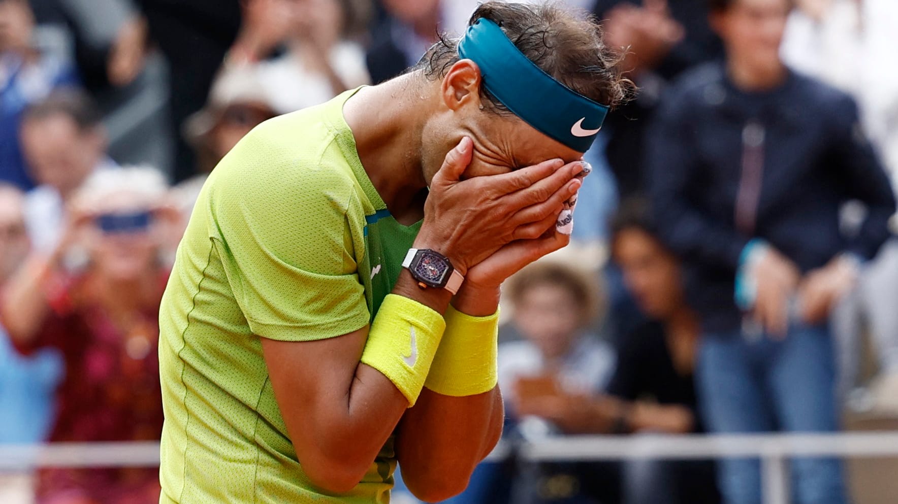 Überwältigt: Rafael Nadal im Moment seines Sieges im Finale gegen Casper Ruud.