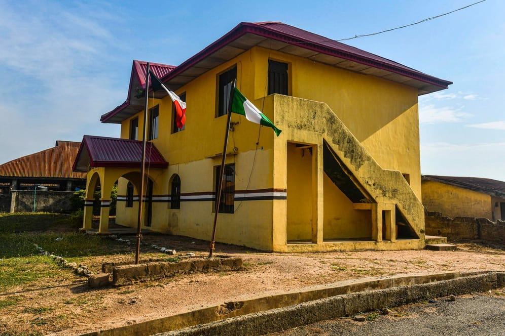 Königspalast im nigerianischen Owo: In der Stadt im Südwesten des Landes haben Unbekannte eine katholische Kirche gestürmt.