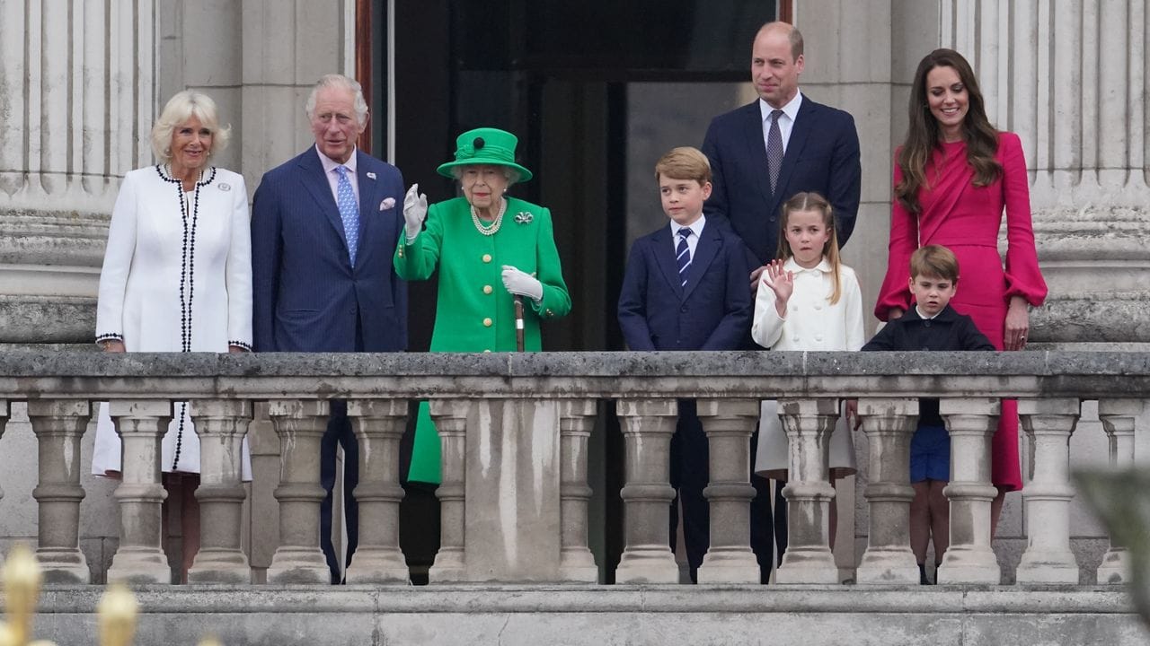 Die Queen (3. Die Queen (3.