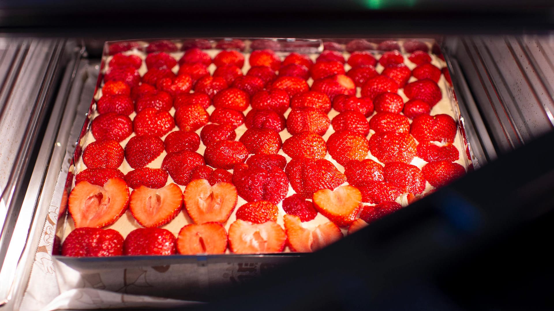 Erdbeerkuchen vom Blech: Für Erdbeerfans ist er ein Genuss.