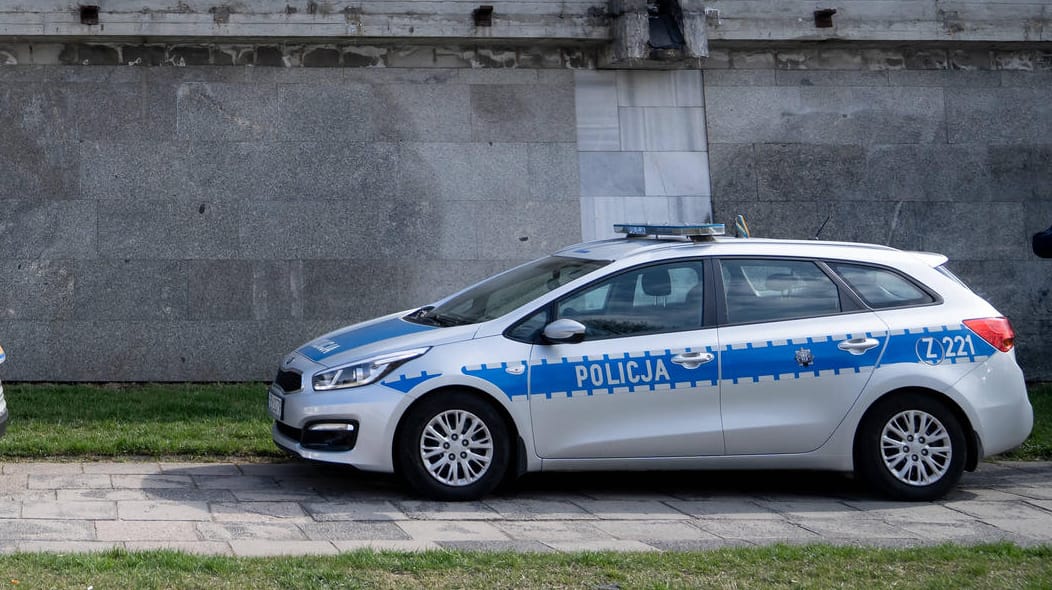 Polizei in Polen (Symbolbild): Ein Mann soll ein Baby getötet haben. Polizei in Polen (Symbolbild): Ein Mann soll ein Baby getötet haben.