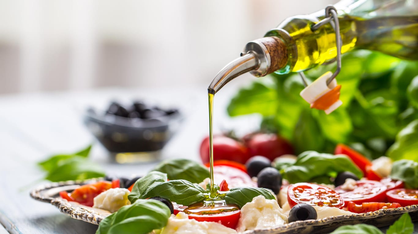 Olivenöl: Das Öl "extra vergine" gilt als besonders aromatisch.