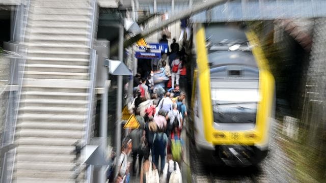 Fahrgastverband Pro Bahn rechtet damit, dass der nächste Brückentag in Sachen Fahrgastzahlen wieder ein harter Brocken wird.