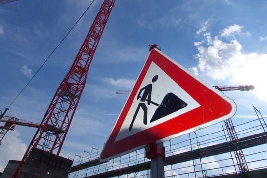 Nach mehr als zehn Jahren Immobilienboom in Deutschland und enorm steigenden Preisen erwarten einige Experten eine Wende am Wohnungsmarkt. Nach mehr als zehn Jahren Immobilienboom in Deutschland und enorm steigenden Preisen erwarten einige Experten eine Wende am Wohnungsmarkt.
