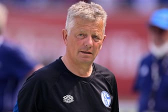 Peter Hermann: Königsblau gehört künftig nicht mehr zur Garderobe des langjährigen Co-Trainers.