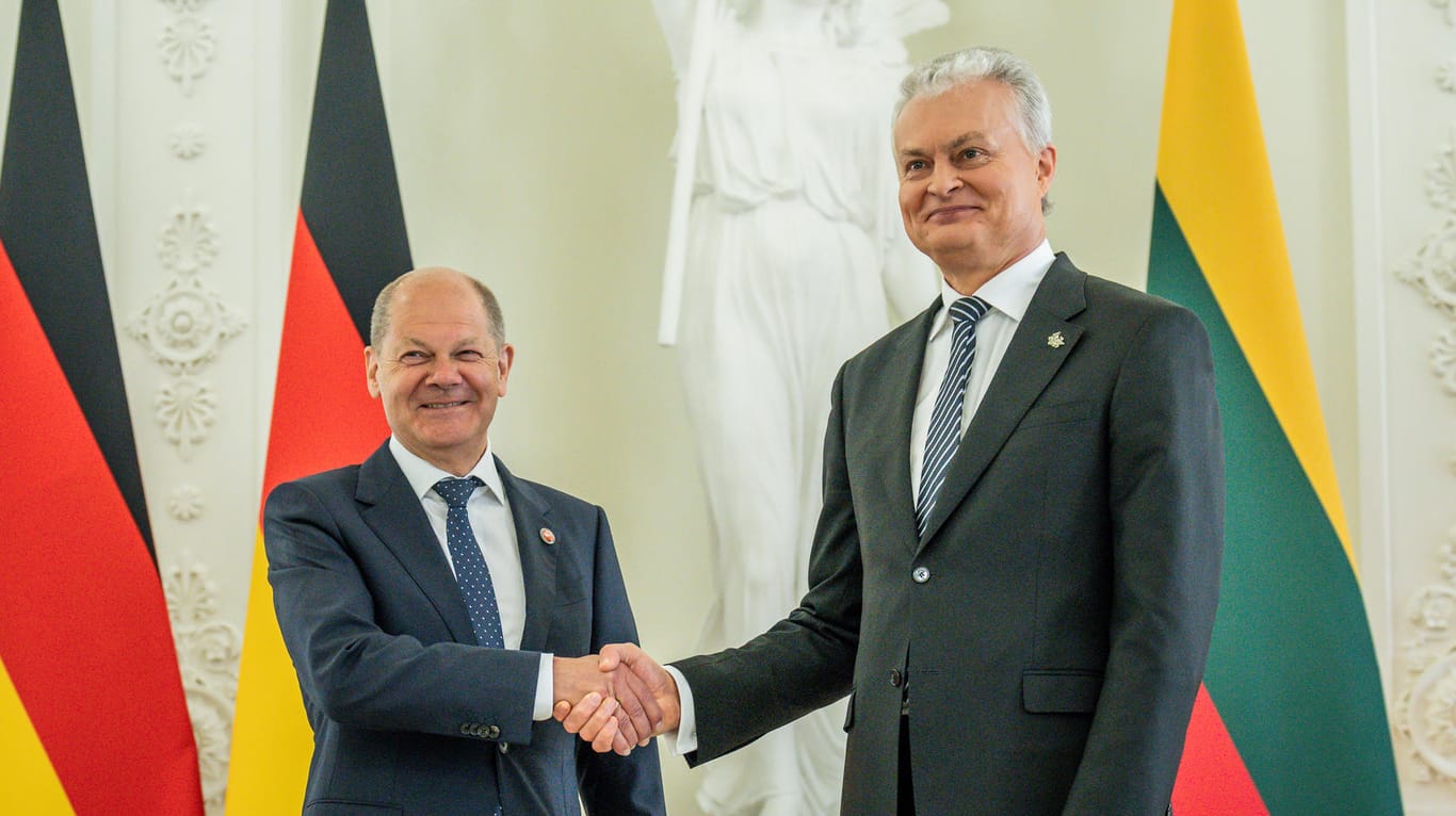 Scholz mit Gitanas Nauseda: Der litauische Präsident sprach von der "Frontlinie der Nato".
