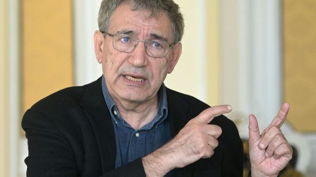 Orhan Pamuk, türkischer Schriftsteller und Literaturnobelpreisträger, wird 70.