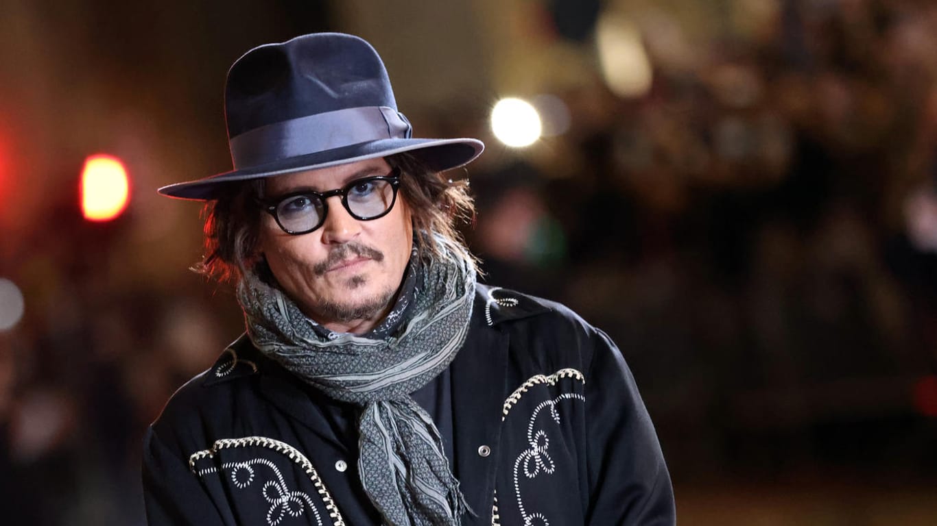 Johnny Depp: Der Schauspieler gönnte sich und einigen Freunden ein teures Mahl.