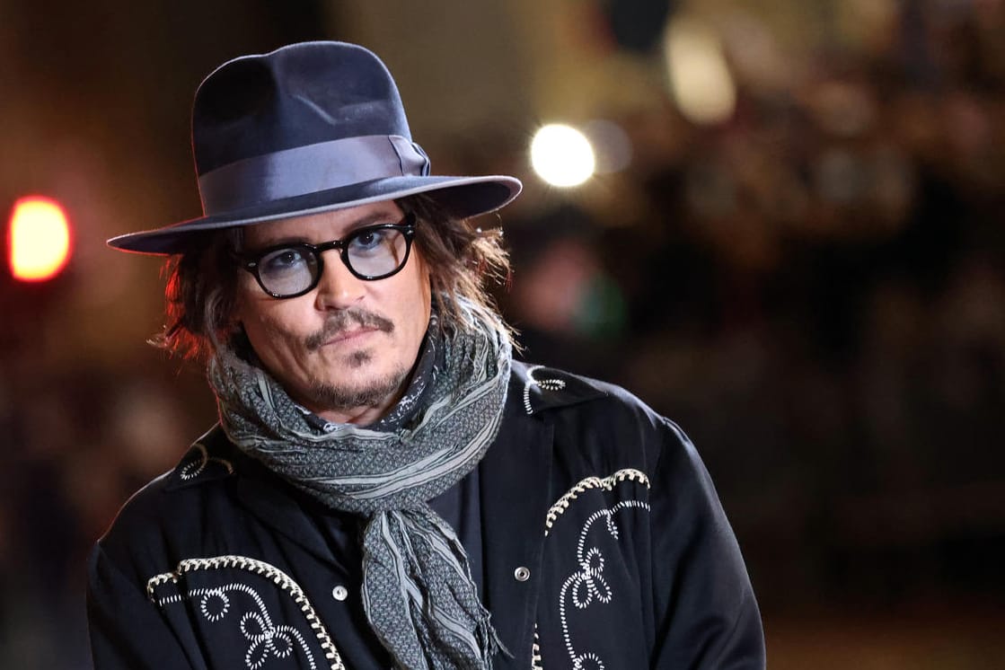 Johnny Depp: Der Schauspieler gönnte sich und einigen Freunden ein teures Mahl.