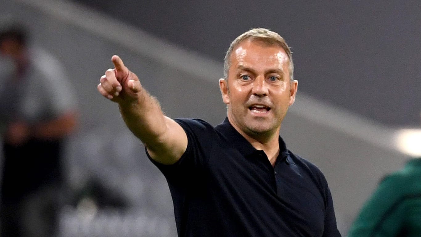 Hansi Flick: Gegen England tauschte der DFB-Trainer sieben Profis in der Startelf aus.