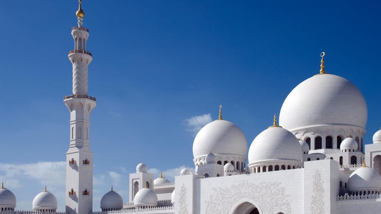 Große Moschee von Abu Dhabi: Wie viel wissen Sie über den Islam?