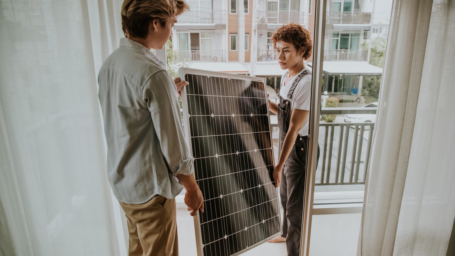 Solarpanels: Eine Mini-Solaranlage kann jeder selbst installieren.