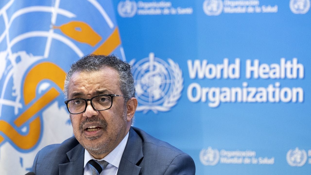 Tedros Adhanom Ghebreyesus, Generaldirektor der Weltgesundheitsorganisation (WHO), spricht über die steigende Zahl von Affenpocken-Fällen weltweit. Tedros Adhanom Ghebreyesus, Generaldirektor der Weltgesundheitsorganisation (WHO), spricht über die steigende Zahl von Affenpocken-Fällen weltweit.