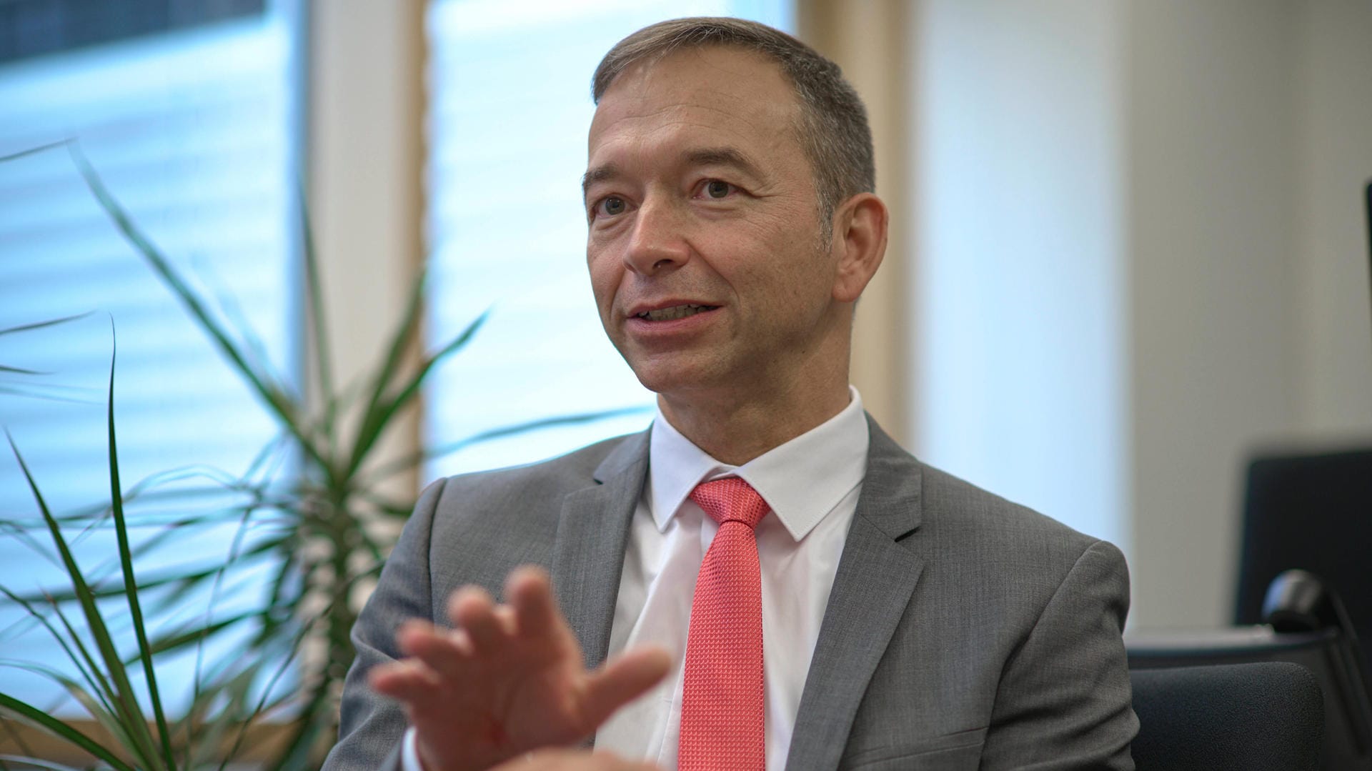 Pascal Kober (FDP): Vor seiner Zeit im Bundestag war er Militärseelsorger für die Bundeswehr.