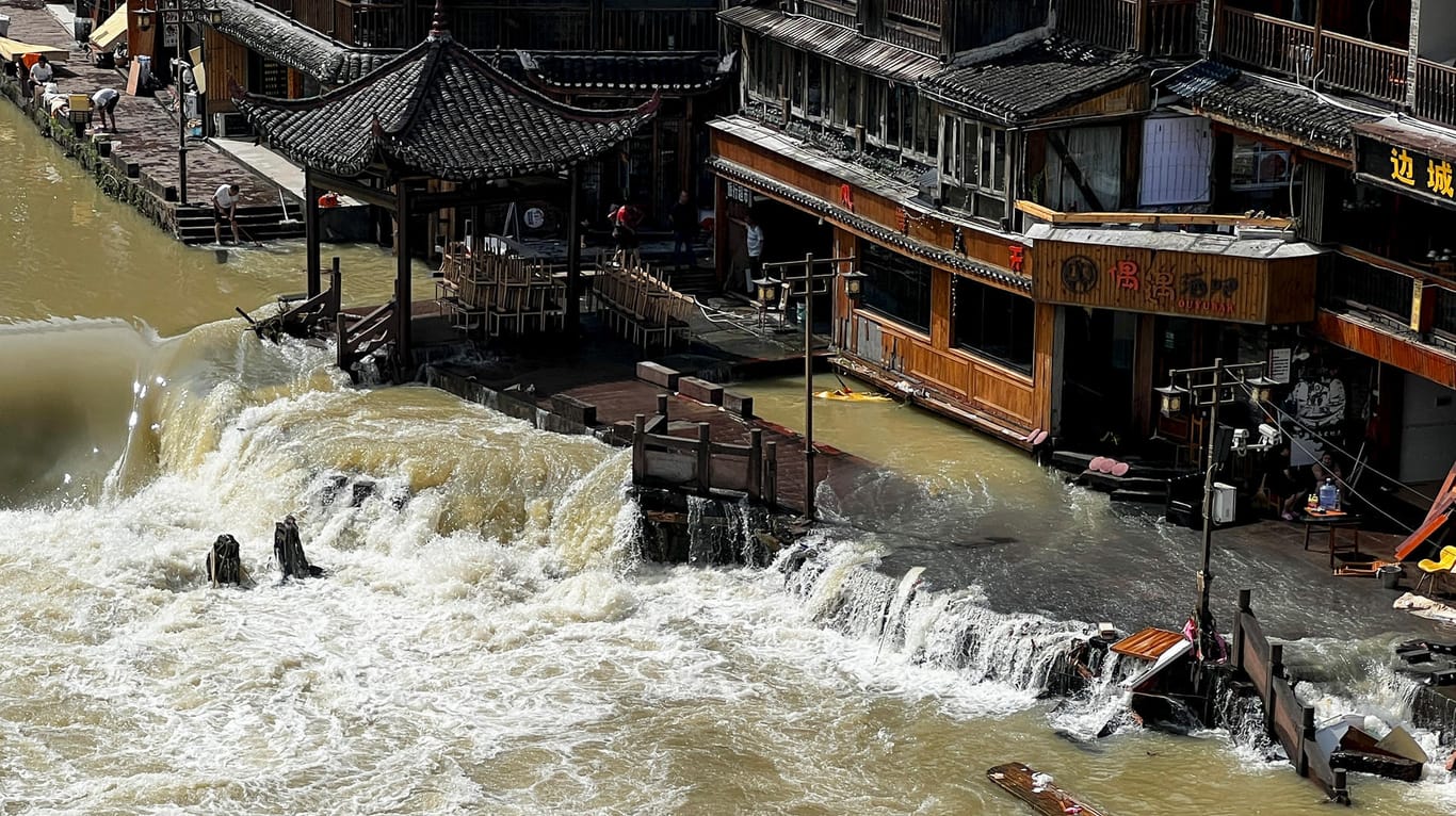 Überflutung in Feng Yuan, Hunan-Provinz: Besonders in Zentral- und Südchina kommt es immer wieder zu Überschwemmungen.