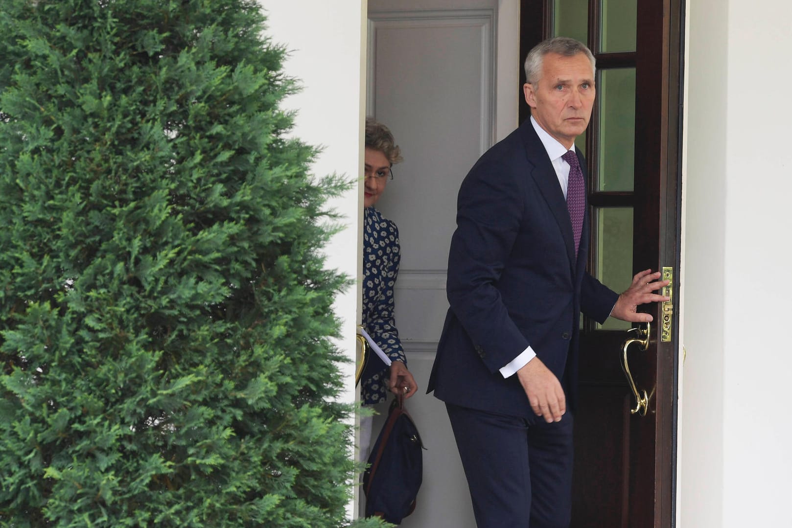 Jens Stoltenberg: Er kommt doch nicht nach Berlin.