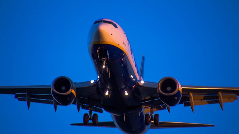 Ryanair: Billigflüge werden teurer.