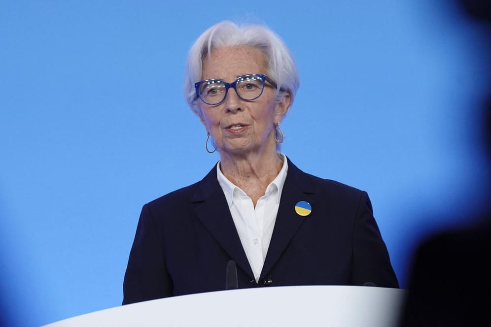 EZB-Chefin Christine Lagarde: Die Europäische Zentralbank hat angekündigt, die Leitzinsen im Juli anzuheben.