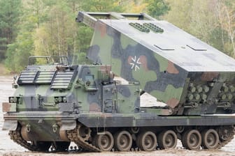 Raketenwerfer der Bundeswehr vom Typ Mars II: Statt Ende Juni sollen die Fahrzeuge frühestens im September in der Ukraine eintreffen.