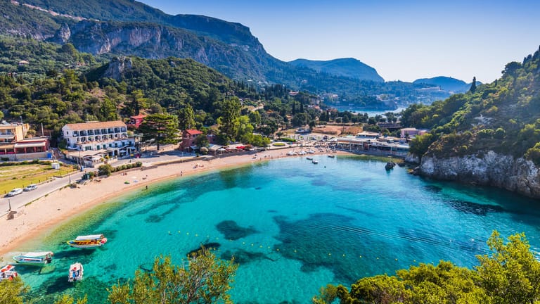 Korfu, Griechenland: Die Insel ist in weniger als drei Stunden von Deutschland aus zu erreichen.