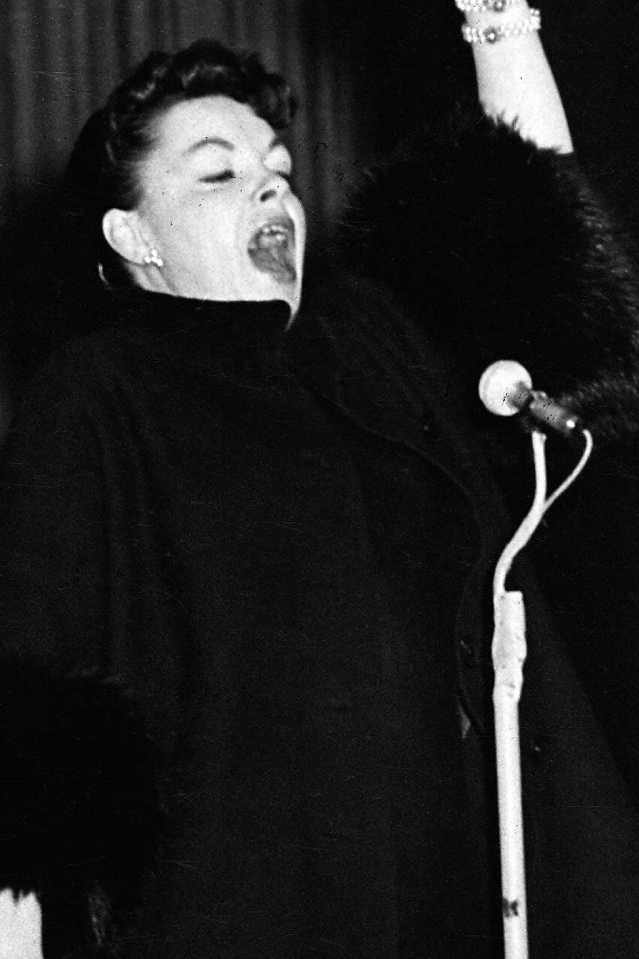 Karriere als Sängerin: In den Fünfziger- und Sechzigerjahren verblüffte Judy Garland auf unzähligen Bühnen.