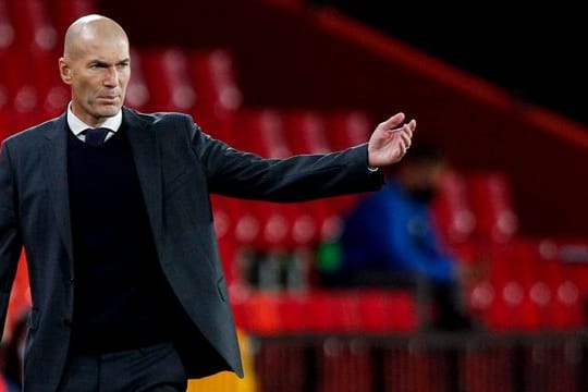 Ist als Trainer bei Paris Saint-Germain im Gespräch: Zinédine Zidane.