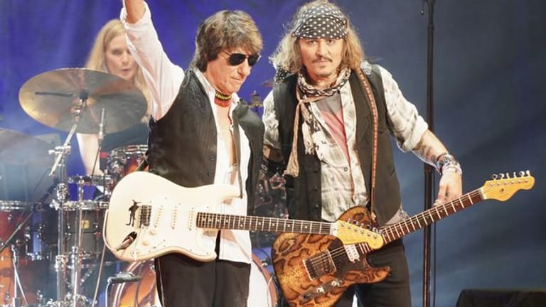 Jeff Beck und Johnny Depp bei einem Konzert in der in der Royal Albert Hall.