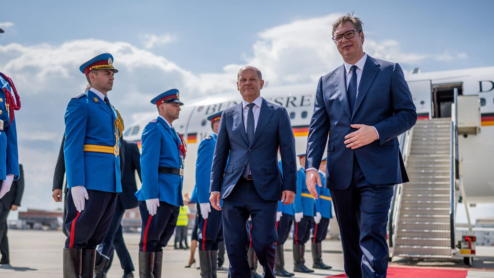 Bundeskanzler Olaf Scholz (SPD) und Aleksandar Vučić, Präsident von Serbien: Das Land will weiterhin der EU beitreten.