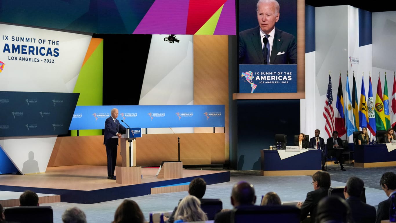 US-Präsident Joe Biden eröffnet den Amerika-Gipfel in Los Angeles.