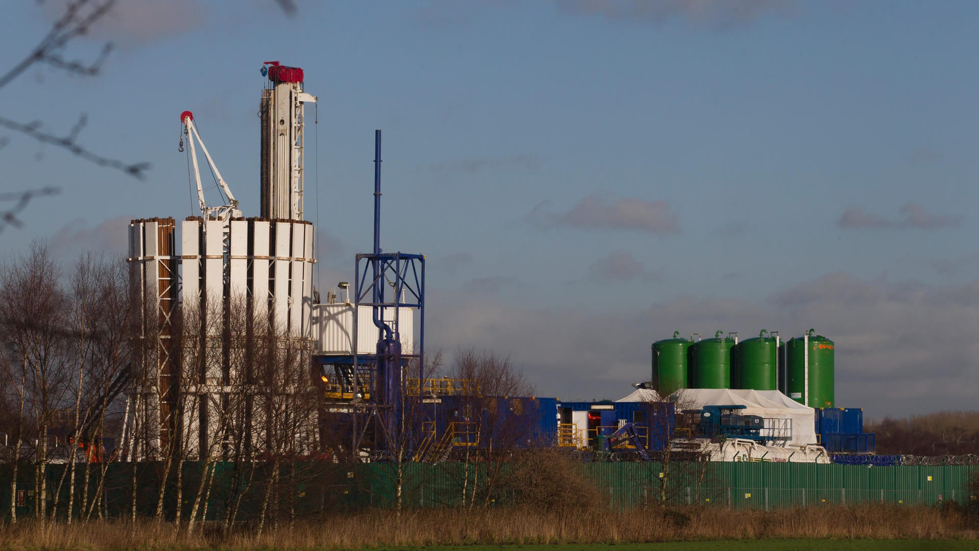 Eine Bohrungsstation in Manchester , Großbritannien (Archivbild): Auch in Deutschland wird eine Förderung von heimischen Gasvorkommen gefordert.