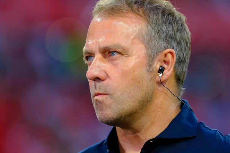 Hansi Flick: Der Bundestrainer muss sich langsam Sorgen machen, sah in der Partie gegen Ungarn einen Rückschritt.