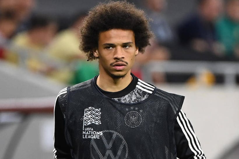 Leroy Sané am Rande des Länderspiels gegen Ungarn: Der Angreifer kam nicht zum Einsatz.