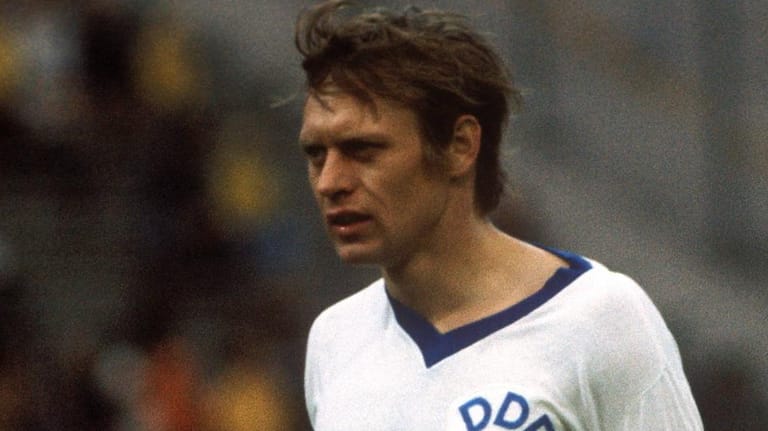 Bernd Bransch bei der WM 1974: Der Angreifer kam in seiner Karriere auf 72 Länderspiele für die DDR.