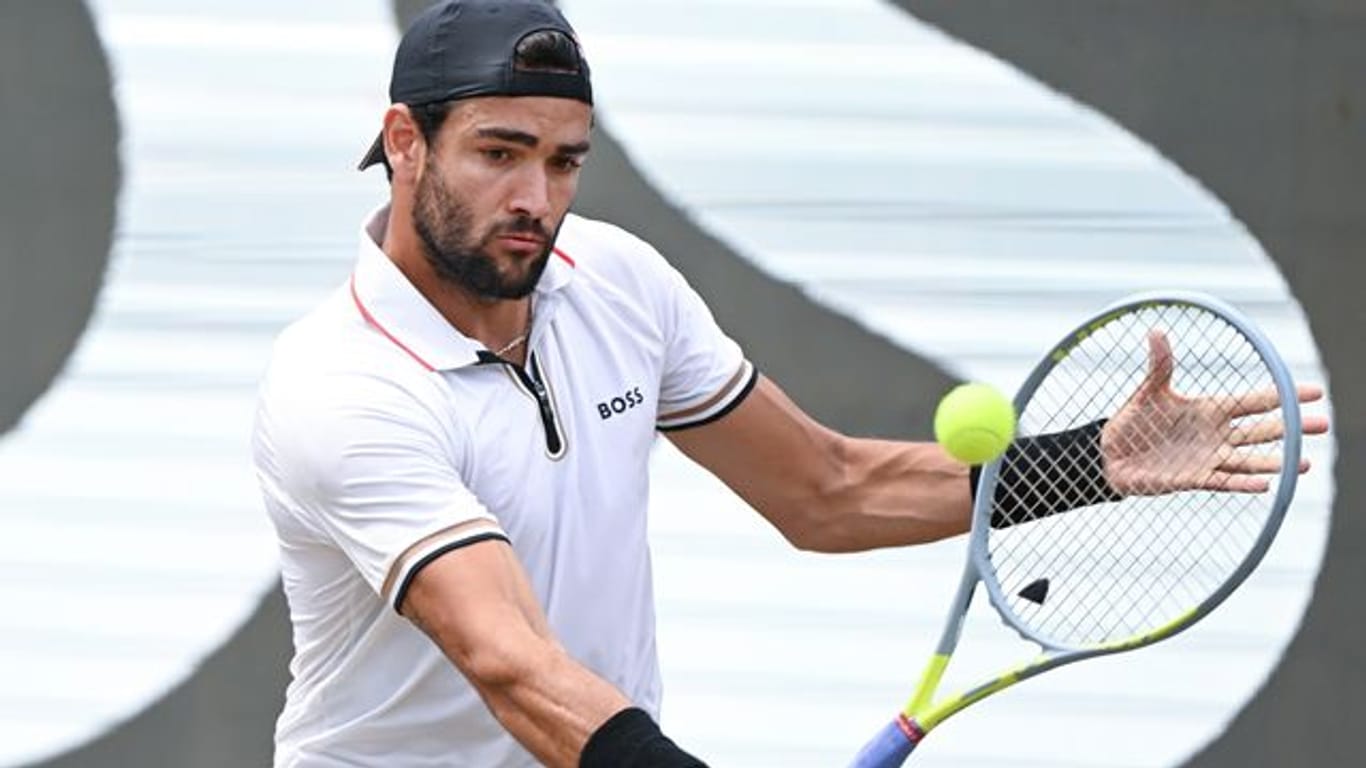 Der Italiener Matteo Berrettini holt nach seinem Sieg im Jahr 2019 bereits zum zweiten Mal den Titel in Stuttgart.