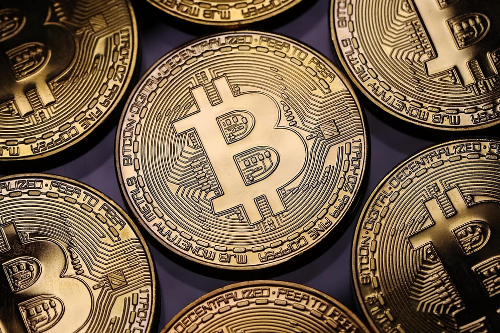 Digitalwährung Bitcoin (Symbolbild): Kryptowährungen stehen stark unter Druck.