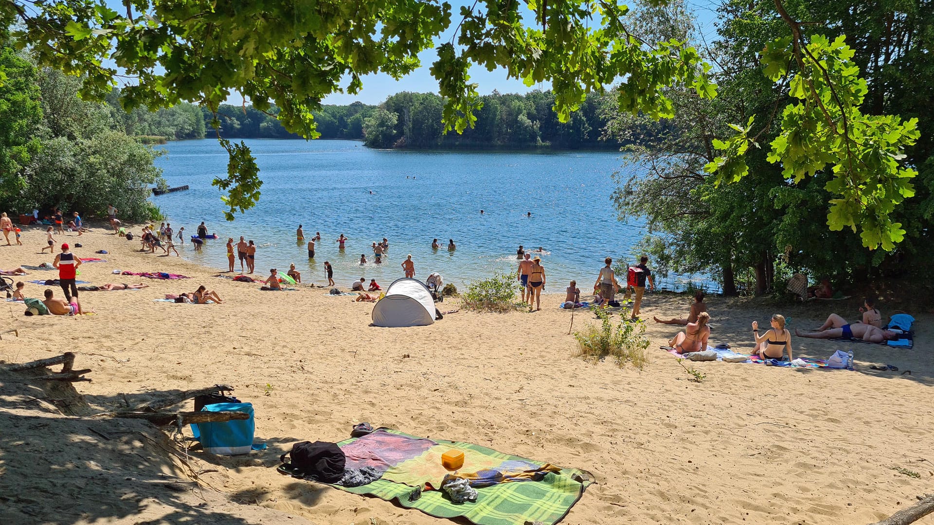 Gefahr beim Baden: Die meisten Menschen ertrinken in Seen, Teichen und Flüssen. Dort gibt es meistens keine Rettungsschwimmer.