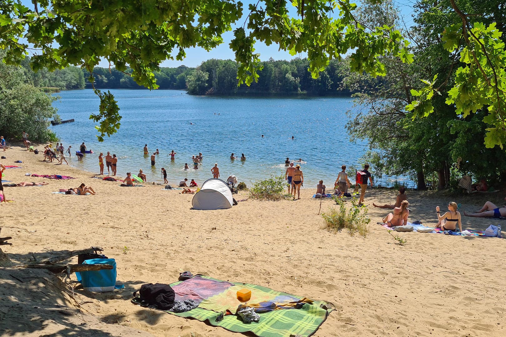 Gefahr beim Baden: Die meisten Menschen ertrinken in Seen, Teichen und Flüssen. Dort gibt es meistens keine Rettungsschwimmer.