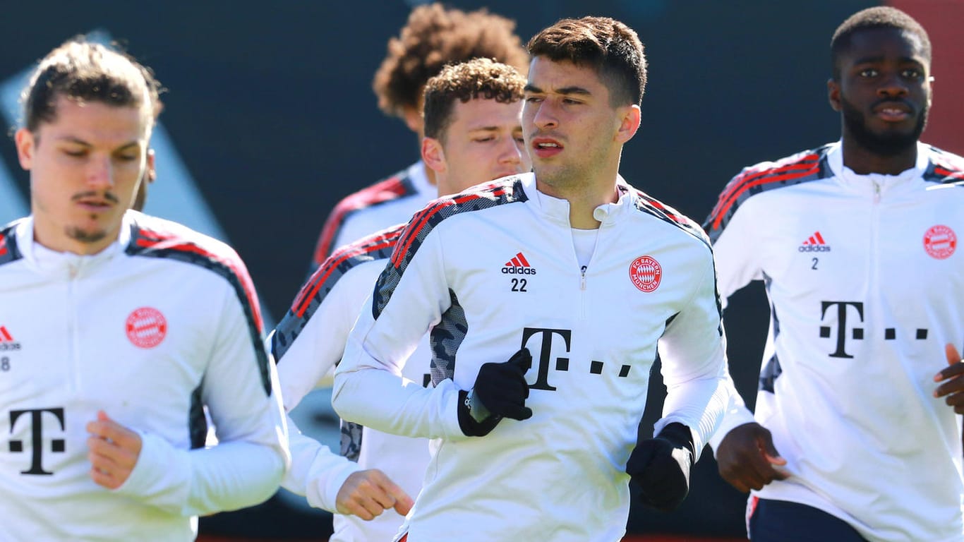 Marc Roca (M.) im Training bei den Bayern: Nie mehr als Ergänzungsspieler.