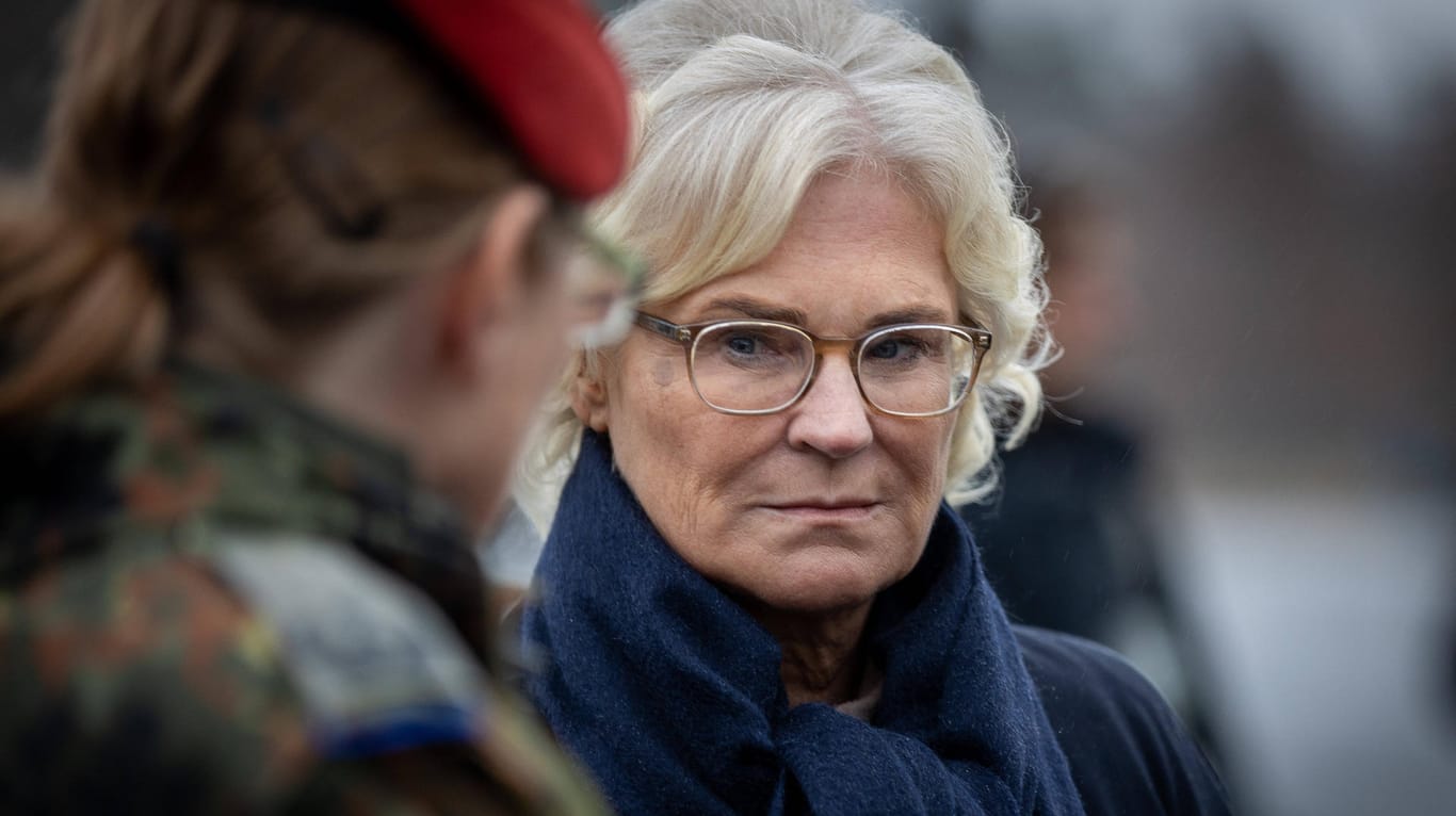 Christine Lambrecht (Archiv): Die Verteidigungsministerin will bei der Bundeswehr ein neues Führungskommando einrichten.