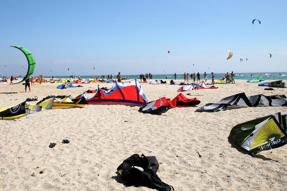 Strand in Tarifa in Andalusien: Die Temperaturen steigen auf über 40 Grad.